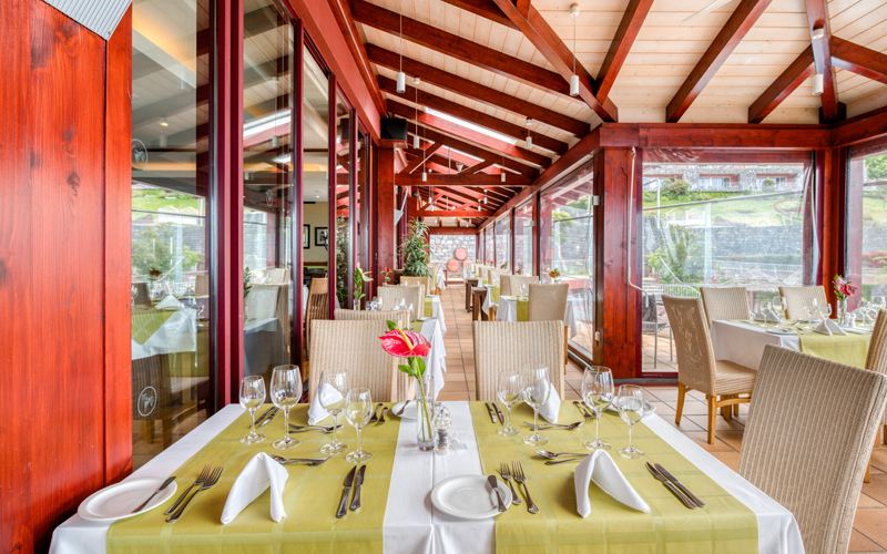 Hôtel Village Cabo Girao 4*, Séjour Portugal, Madère, Île de Madère par Ôvoyages Hôtel Village Cabo Girao 4*, Séjour Portugal, Madère, Île de Madère par Ôvoyages